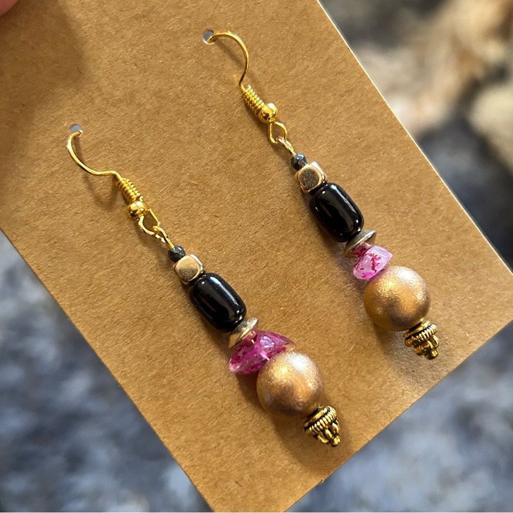 Handcrafted elegant matte vintage bead jet cat eye faceted hematite earrings